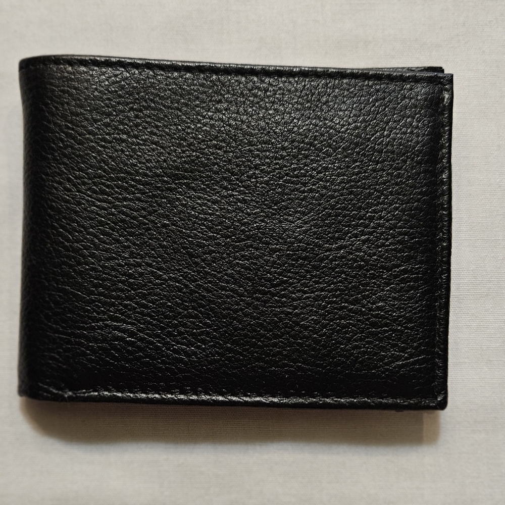 STEALTH MODE RFID Genuine Leather Trifold Wallet - Black